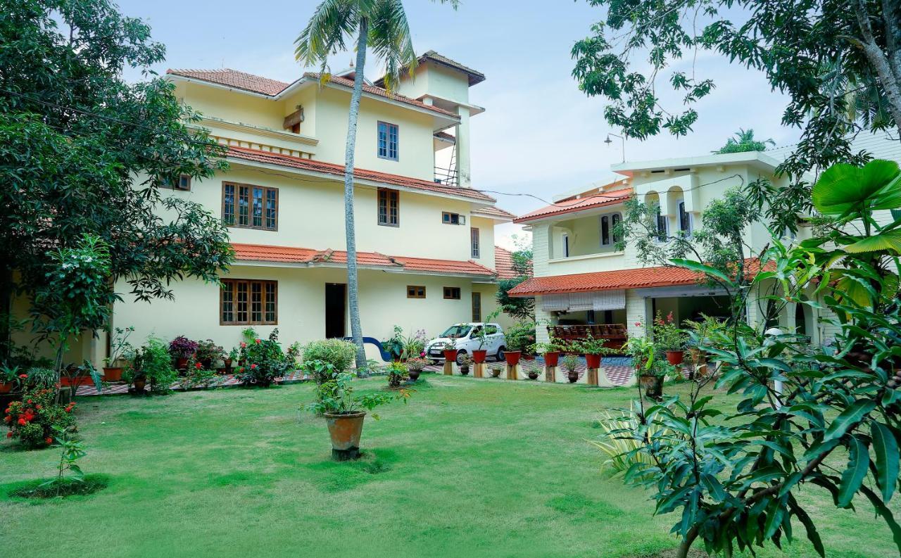 Hotel La Exotica Varkala Exterior foto